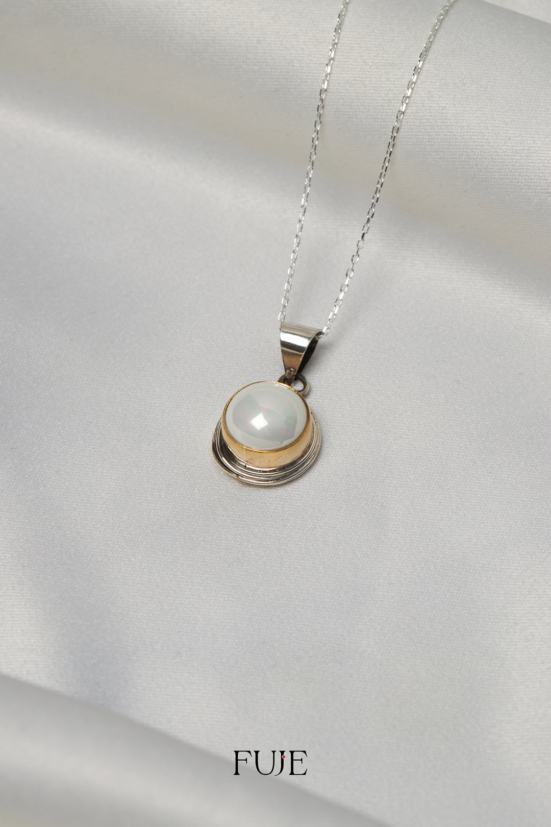 Pearl Necklace: June Birthstone