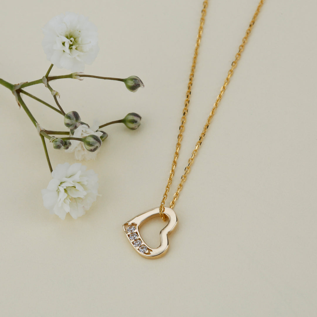 Italian Style Minimal Heart Necklace Gold