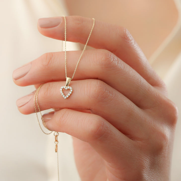 Minimalist Heart Necklace