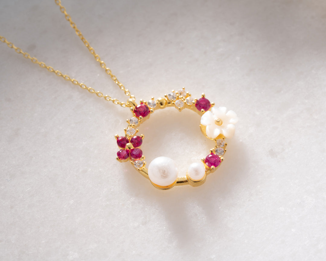 Flower Circle Necklace