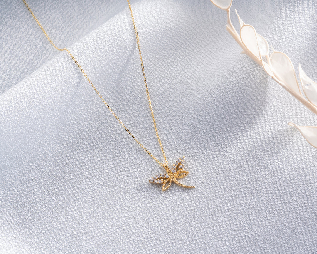 Minimalist Dragon Fly Necklace