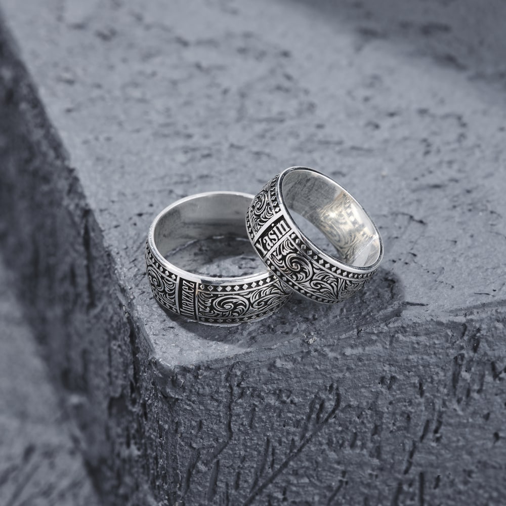 Custom Name Wedding / Engagement Rings for Couple