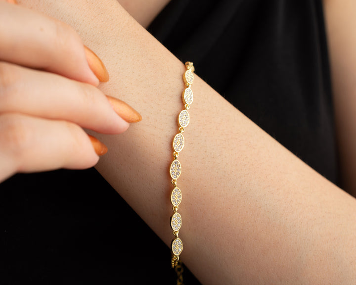 Ellipse Line Bracelet