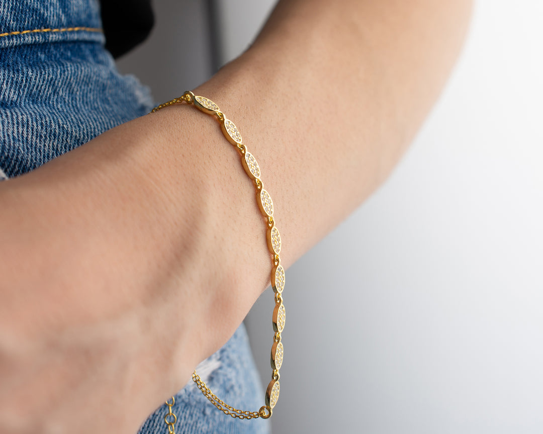 Ellipse Line Bracelet